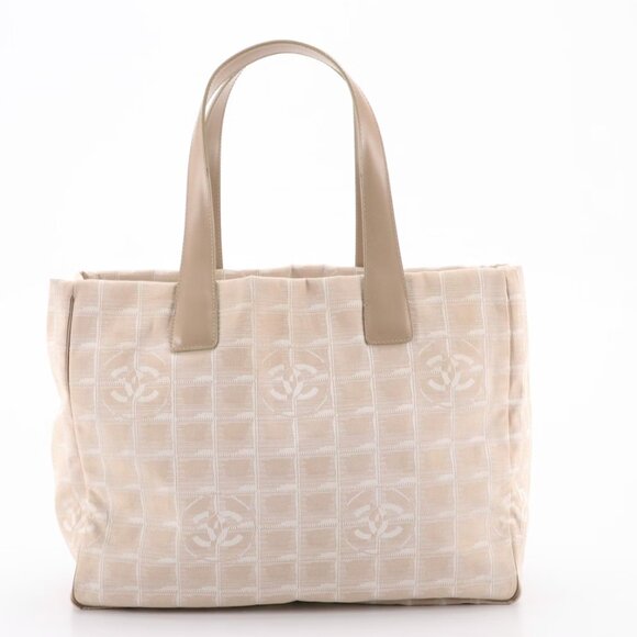 Chanel CC Canvas & Leather Tote with Overlapping CC Monogram - Picture 4 of 8